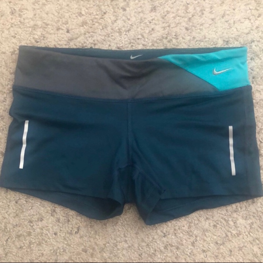 Nike Dri-FIT Epic Run Boy Shorts